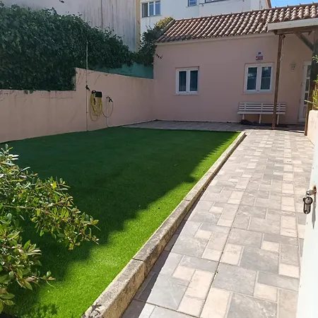 Casinha Da - 5 Min From The Parede